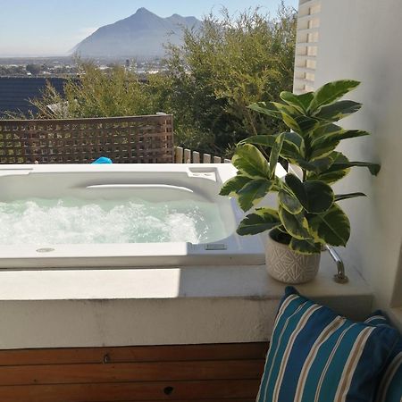 African Violet Guest Suites Noordhoek Dış mekan fotoğraf