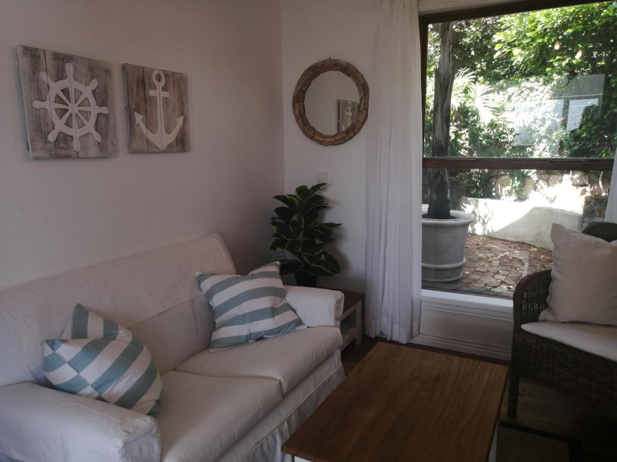 African Violet Guest Suites Noordhoek Dış mekan fotoğraf