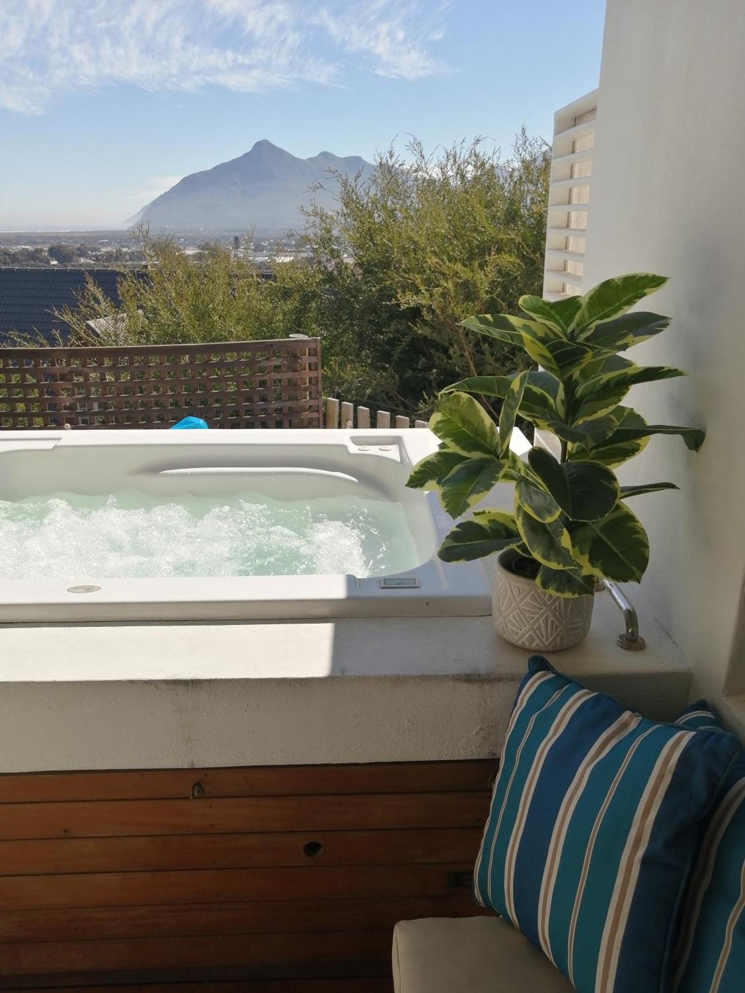 African Violet Guest Suites Noordhoek Dış mekan fotoğraf