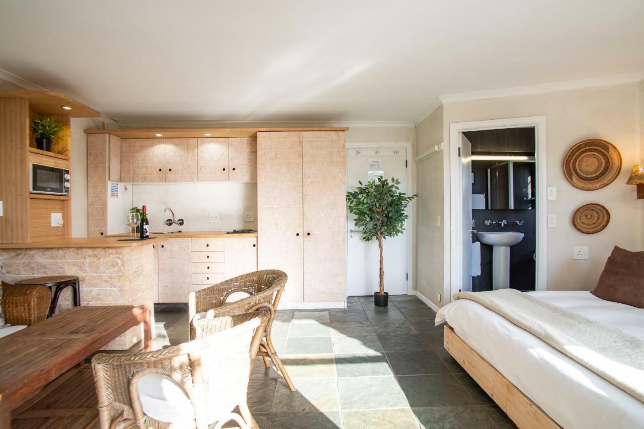 African Violet Guest Suites Noordhoek Dış mekan fotoğraf